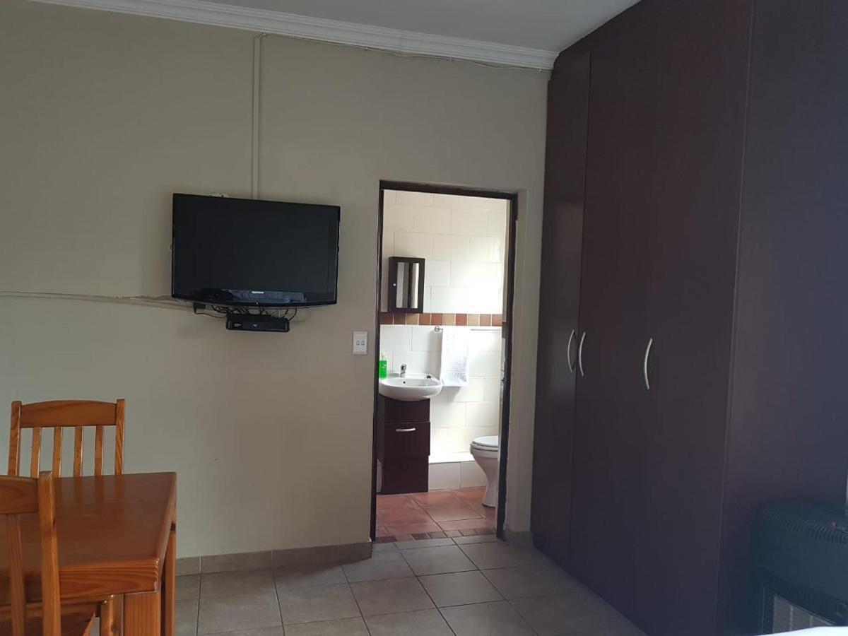 Private Apartments & Biz Stays Pretoria-Noord Exterior foto