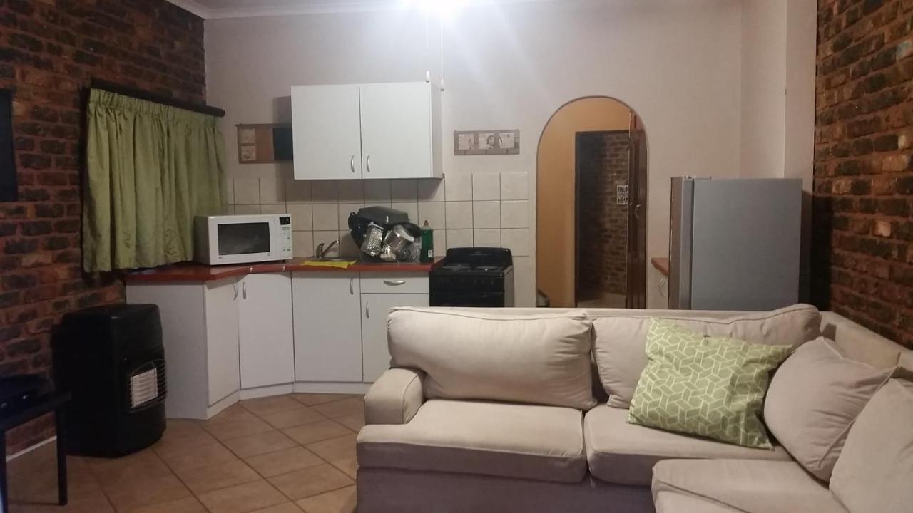 Private Apartments & Biz Stays Pretoria-Noord Exterior foto